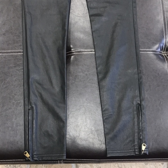 🎁 Versace Black High Waisted Skinny Leather Pants - Picture 13 of 14